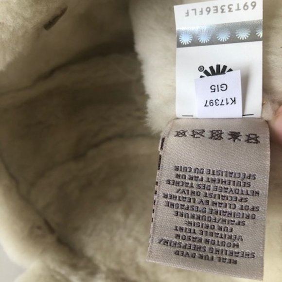 UGG KIDS LEATHER & REAL SHEARLING TRAPPER HAT. SHEEPSKIN. NWT - Picture 6 of 6
